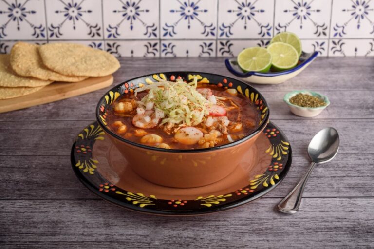 7f618b4f356076e670ed781eb2d56149_pozole_rojo