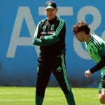 12ba2acf9db641bab851426f411d930c