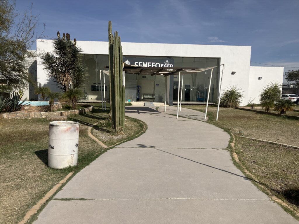 1ad83b08e68046f1b81ae47c509bf536