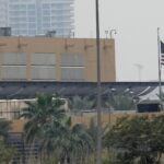 La embajada estadounidense en Bagdad recibe el impacto de un dron que provocó un incendio