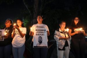 81eb1df452e14b09a7be26d625e780d3