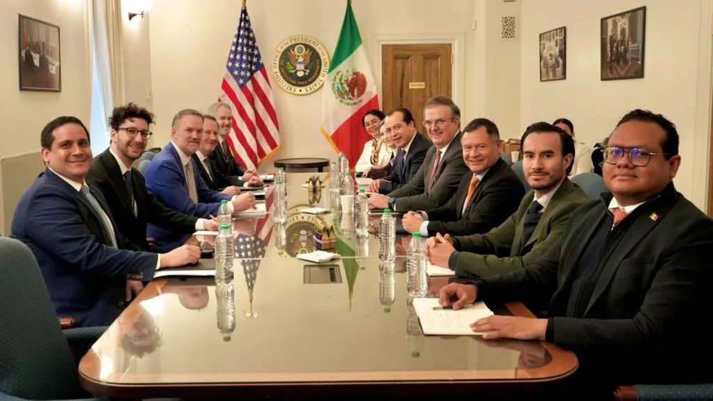 ecda8104367f44e7996b3f5b4d4ed2ff