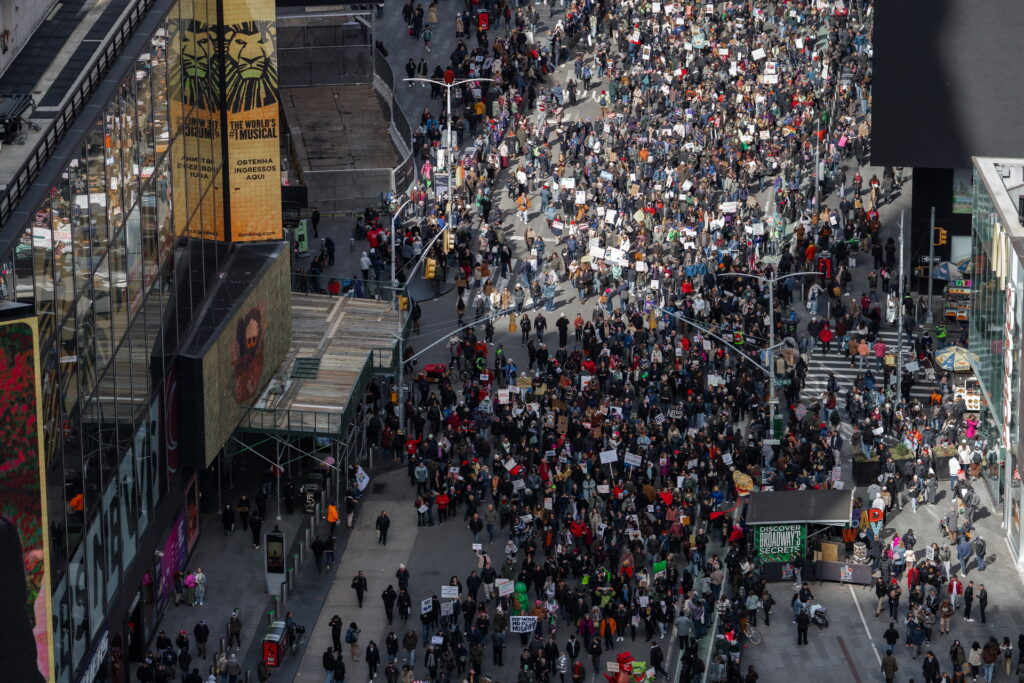 f6b5556a710f4e0a9592637c7845a574