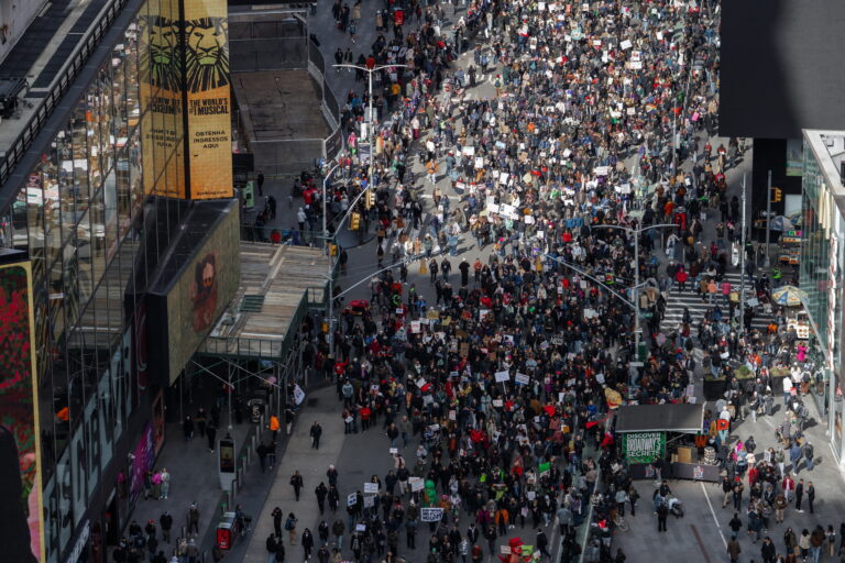 f6b5556a710f4e0a9592637c7845a574