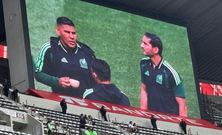 12b96663f8cc4d10887abaa3aa69ed59