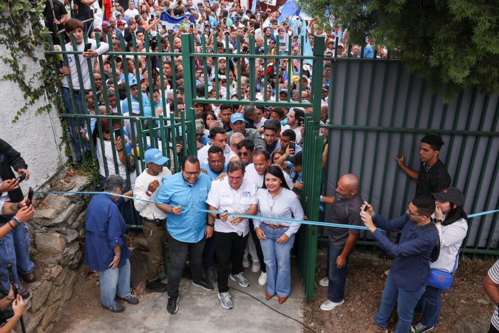 25f83fff29bf47e7aa50ca0f23b307f1