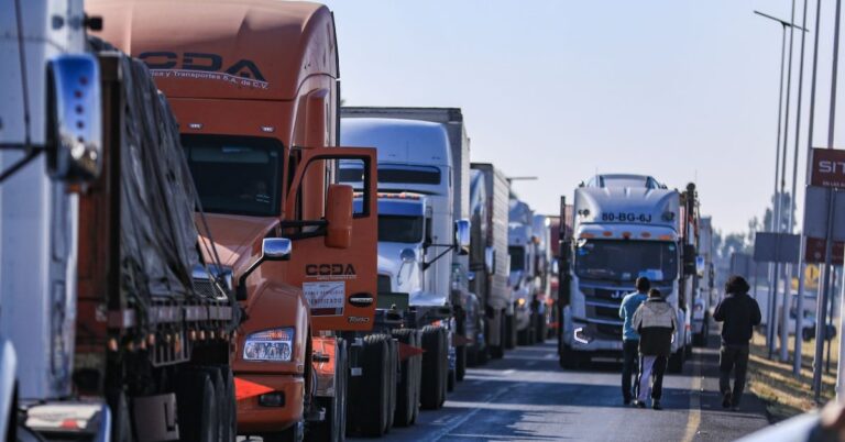 6a7b575ec4814cf69a5d50e1b066eb05