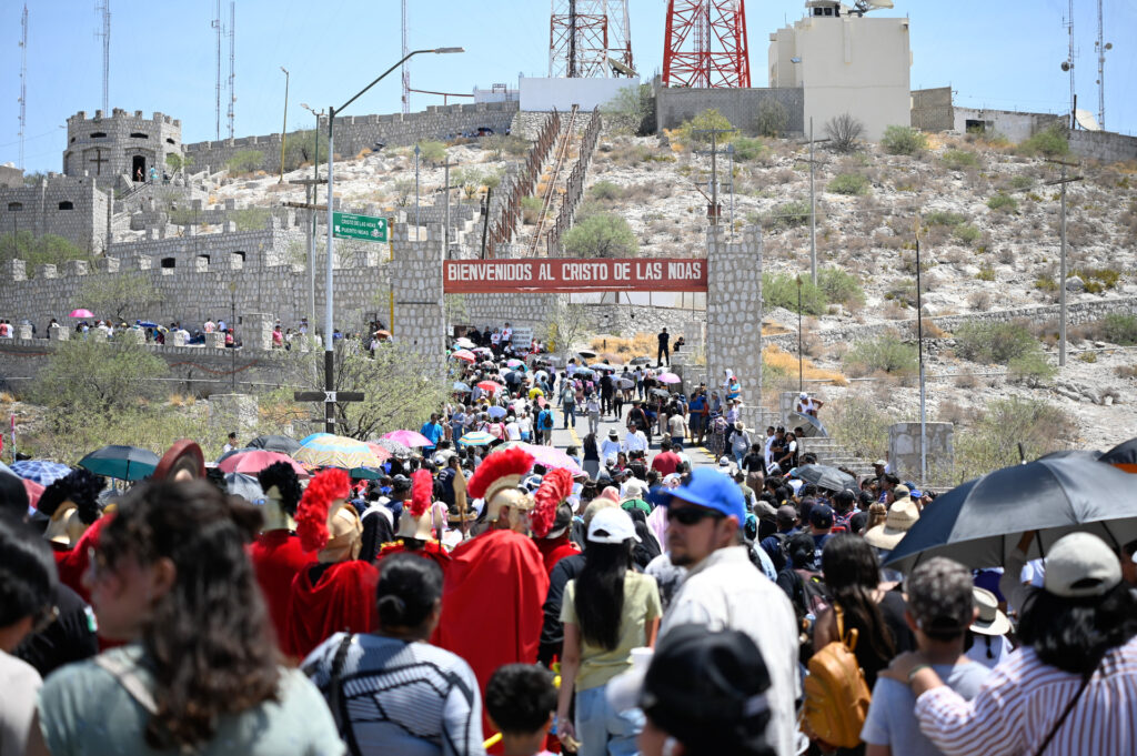 99ff45b095a94e81b7da30b59d626911