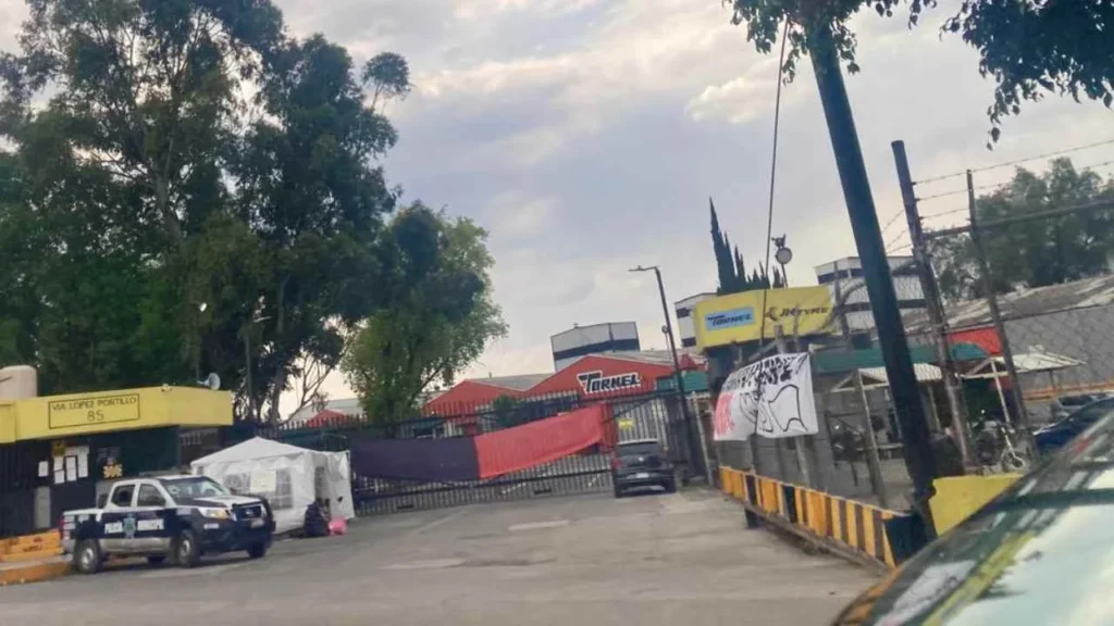 b8cbaea20f6f43e391cd8b4f1b0ff530