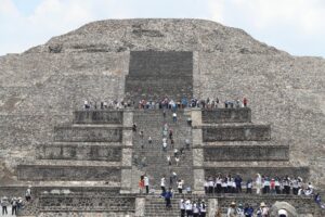 Teotihuacán, en México, recupera la normalidad bajo refuerzo policial tras tiroteo mortal