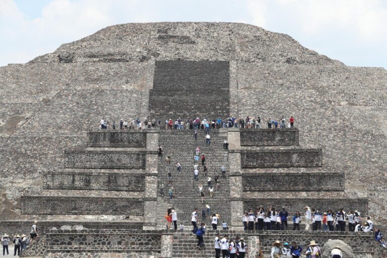 Teotihuacán, en México, recupera la normalidad bajo refuerzo policial tras tiroteo mortal