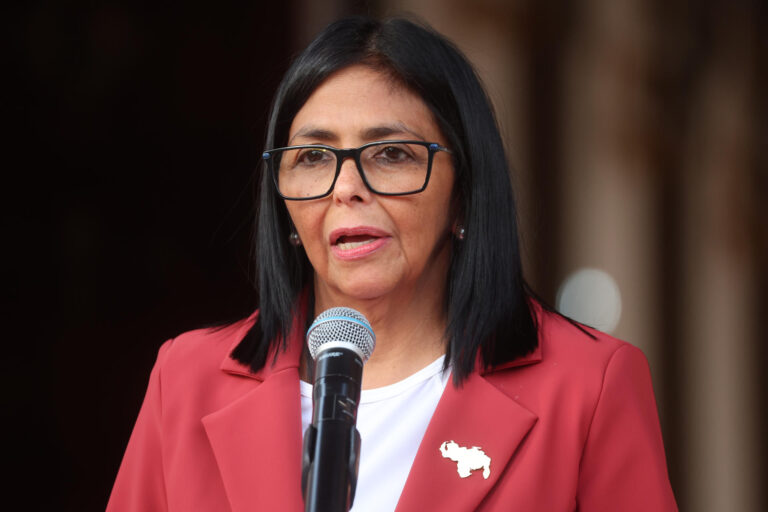 Trump dice que reconoce formalmente al Gobierno de Delcy Rodríguez en Venezuela